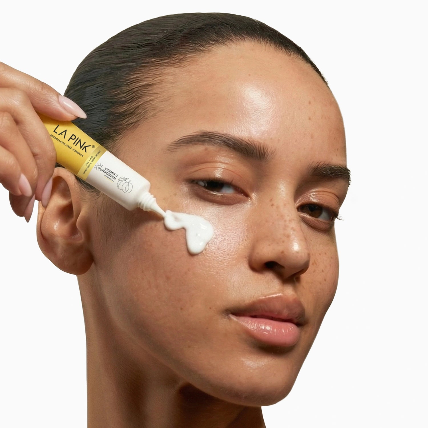 Vitamin C Sunscreen - UVA + UVB Hydrating &amp; Mosituring - 10gm